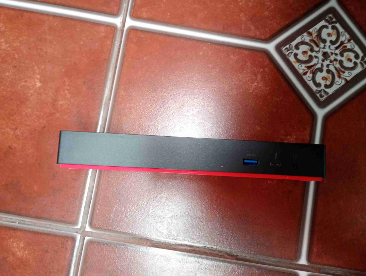 Docking station Lenovo con cables - miniatura 2