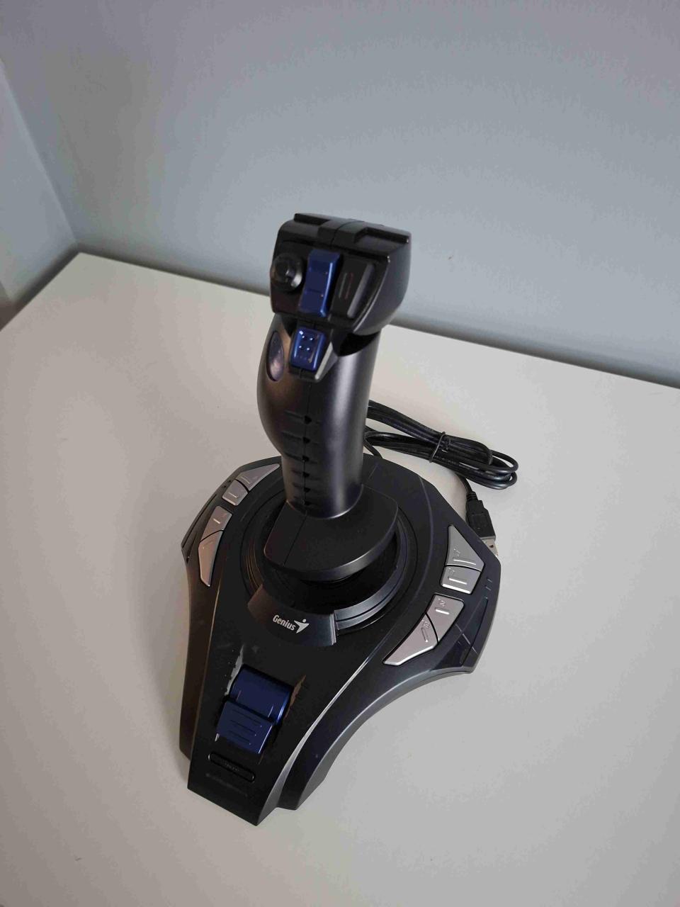Joystick Genius Gamer - miniatura 1