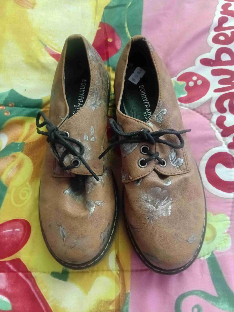 Zapatos de cuero marrón - miniatura 1