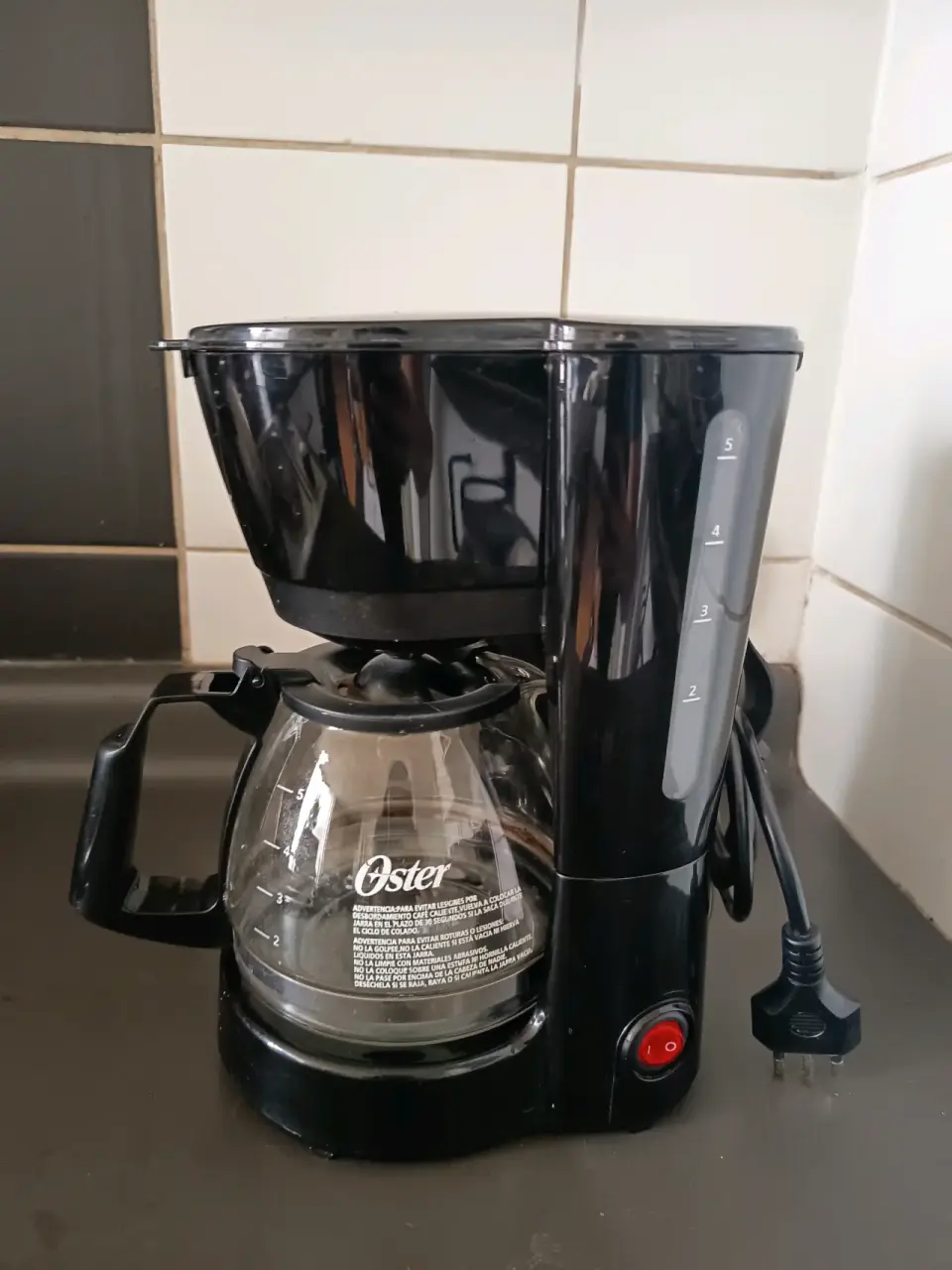 Cafetera Oster negro - miniatura 1