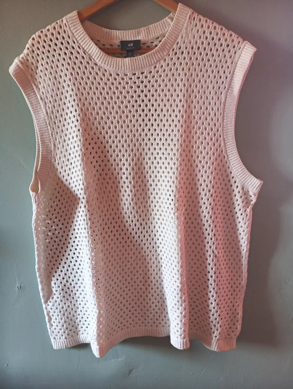 Polera sin mangas tejida beige
