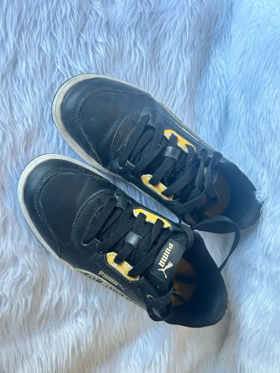 Zapatillas Puma negras usadas - miniatura 3