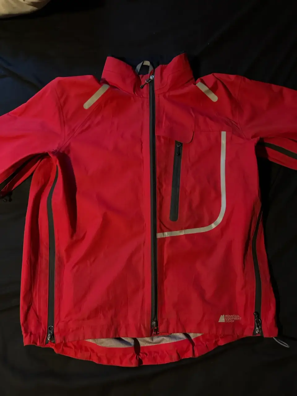 Chaqueta impermeable roja outdoor - miniatura 1