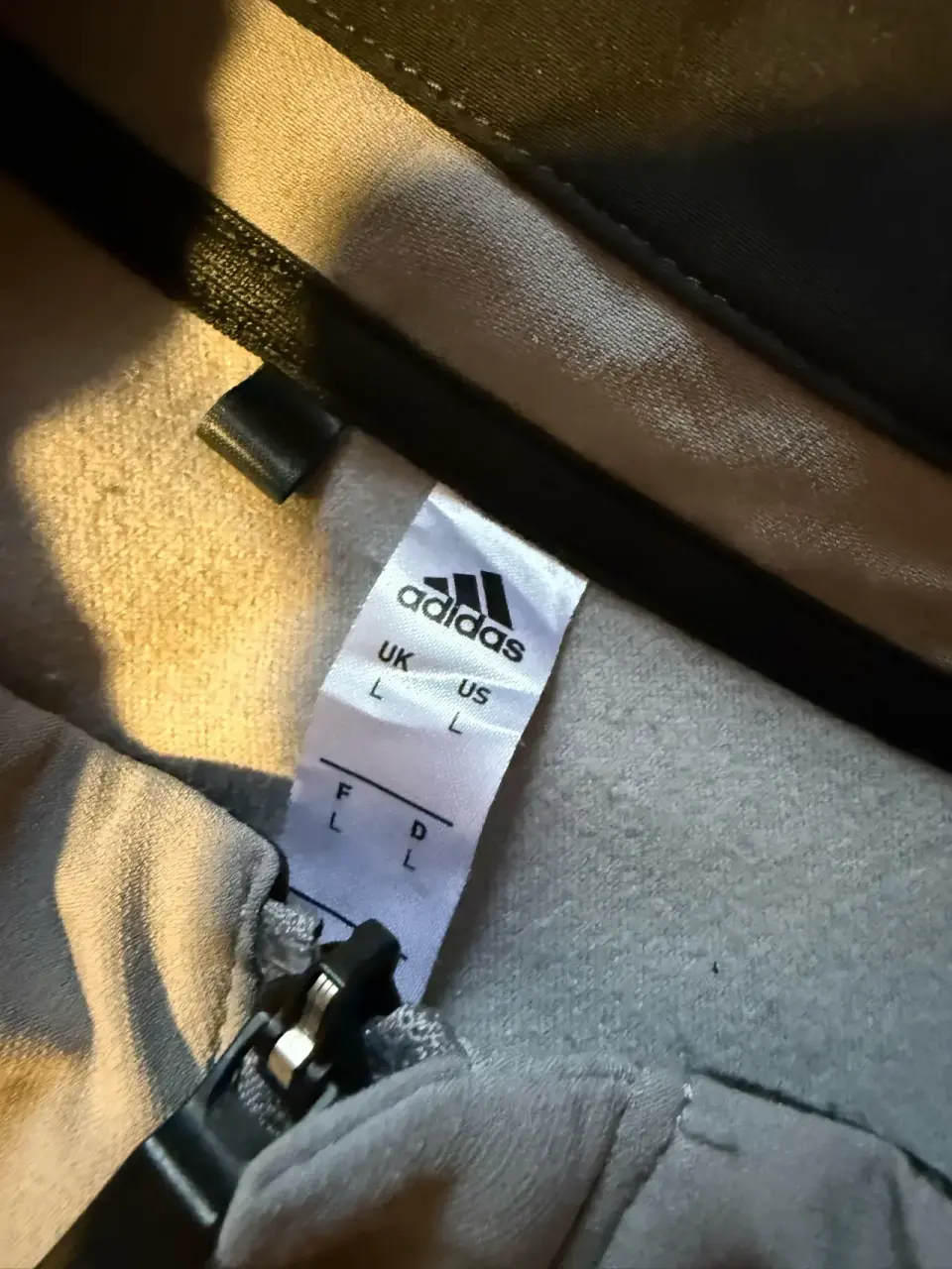 Chaqueta deportiva gris Adidas - miniatura 2