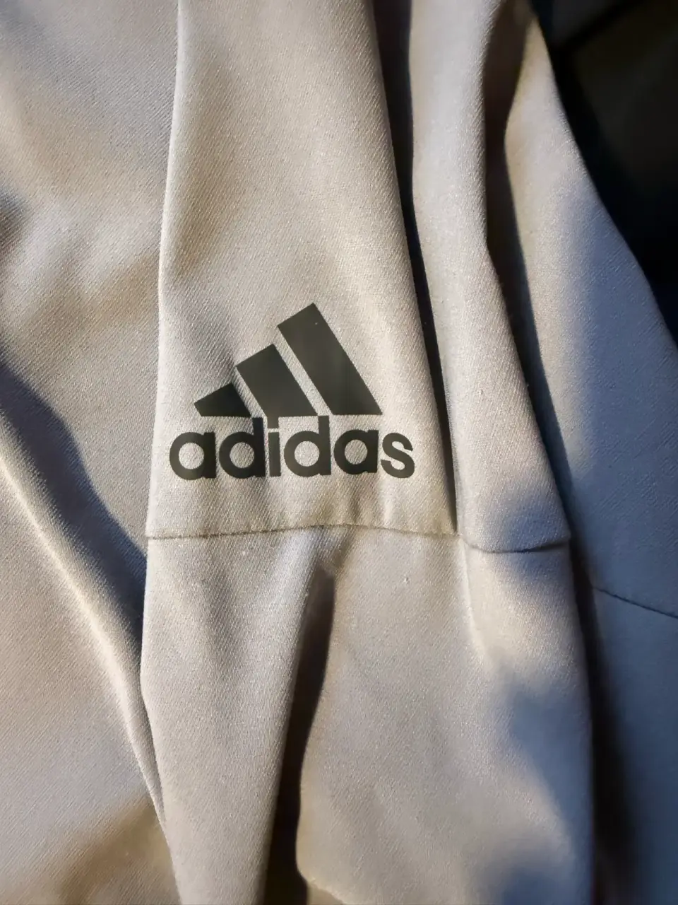 Chaqueta deportiva gris Adidas - miniatura 4