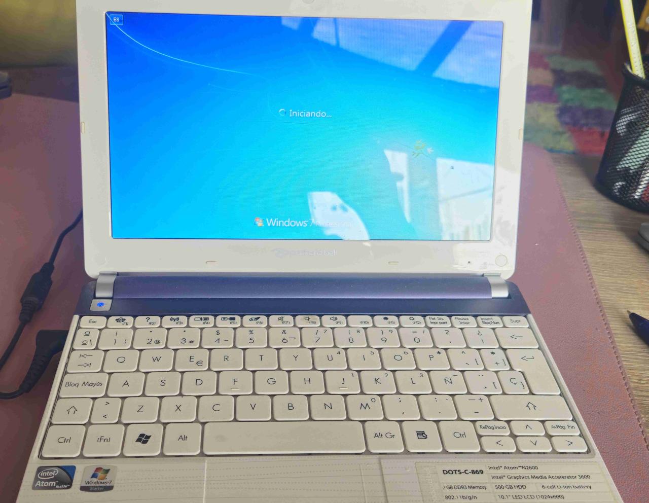 Netbook Acer con Windows 7 - miniatura 1