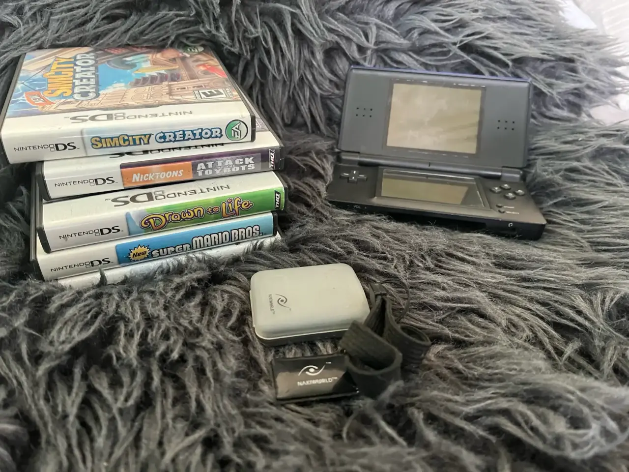 Consola Nintendo DSlite  con juegos - miniatura 1