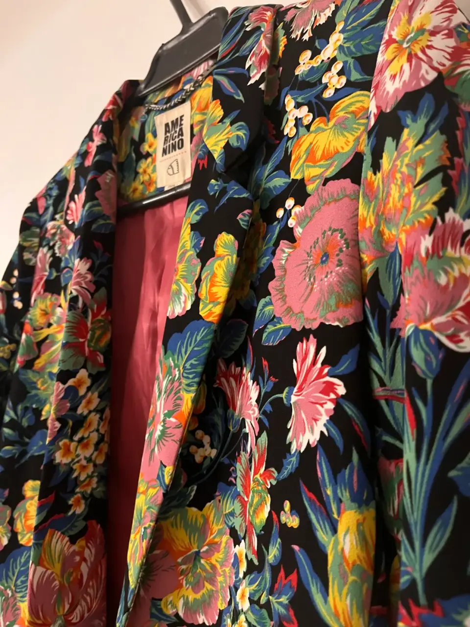 Blazer floral con hombreras - miniatura 3