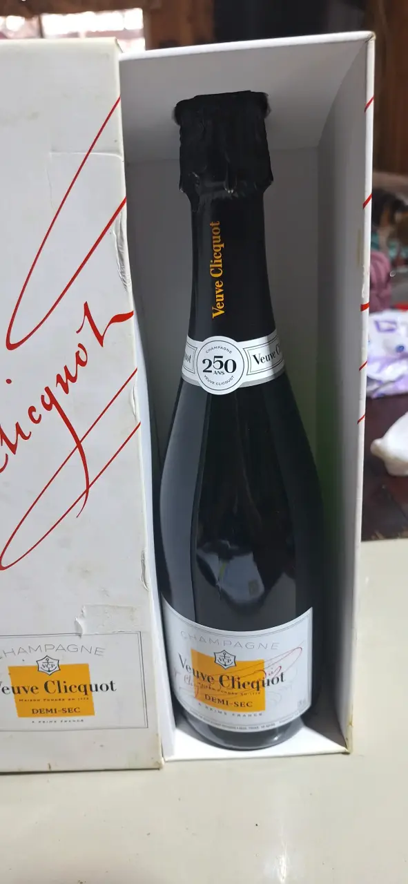 Champagne Veuve Clicquot Demi-sec - miniatura 2