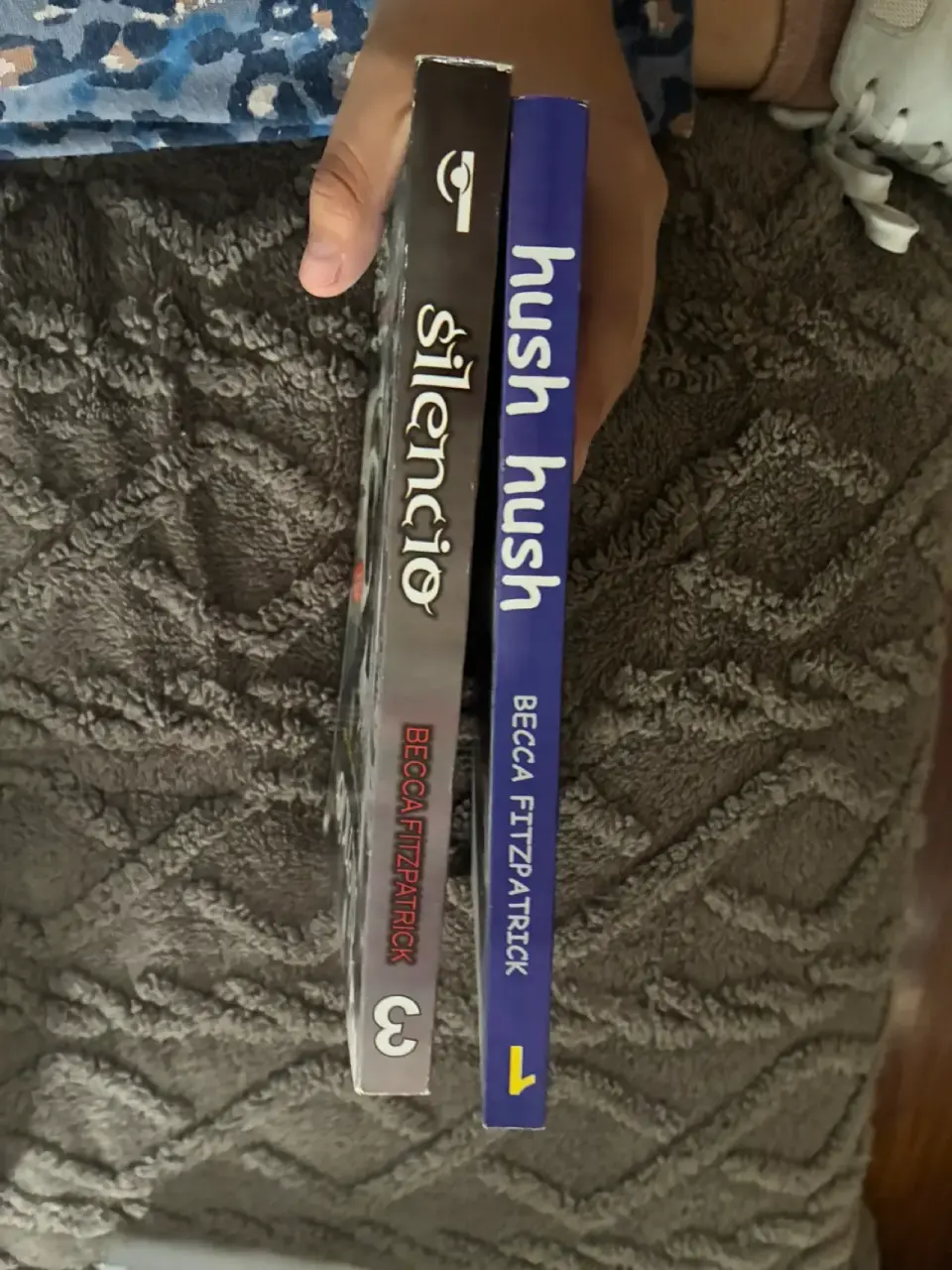 Libros 'Silencio' y 'Rush' de Becca Fitzpatrick - miniatura 2