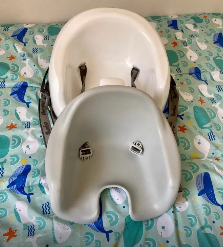 Asiento infantil gris Bumbo - miniatura 4
