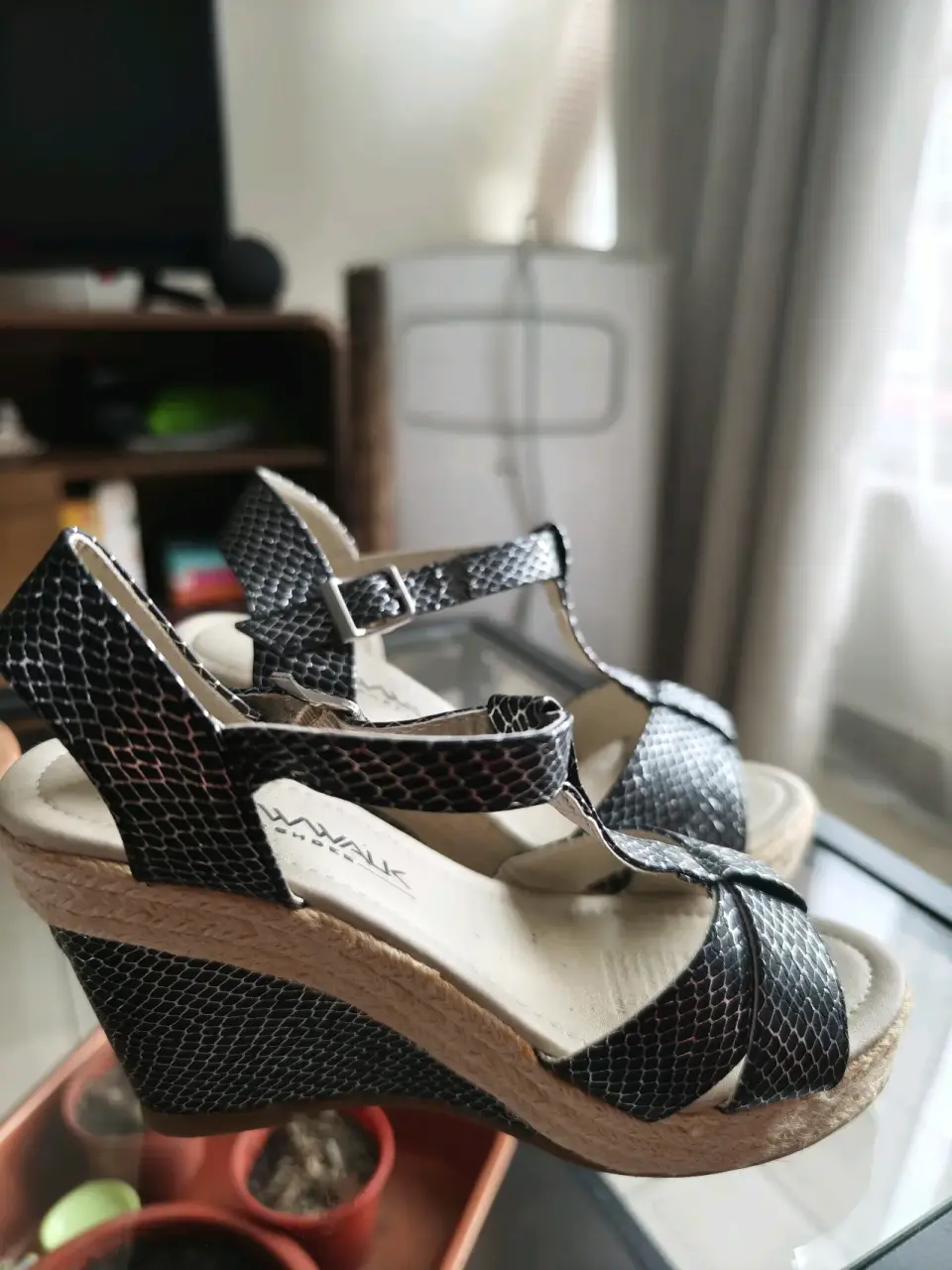 Sandalias negras con tacón de yute - miniatura 4