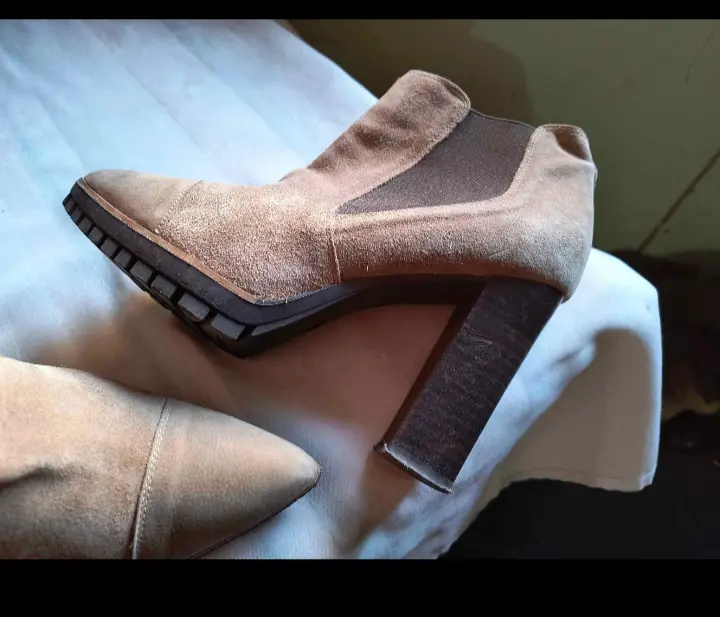 Botines de tacón altos beige - miniatura 2