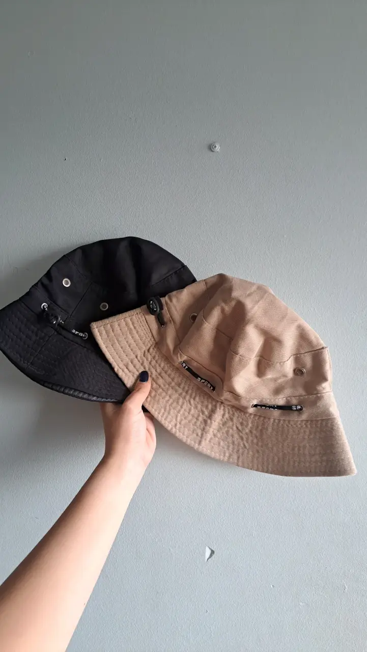 Dos gorros estilo pescador - miniatura 1