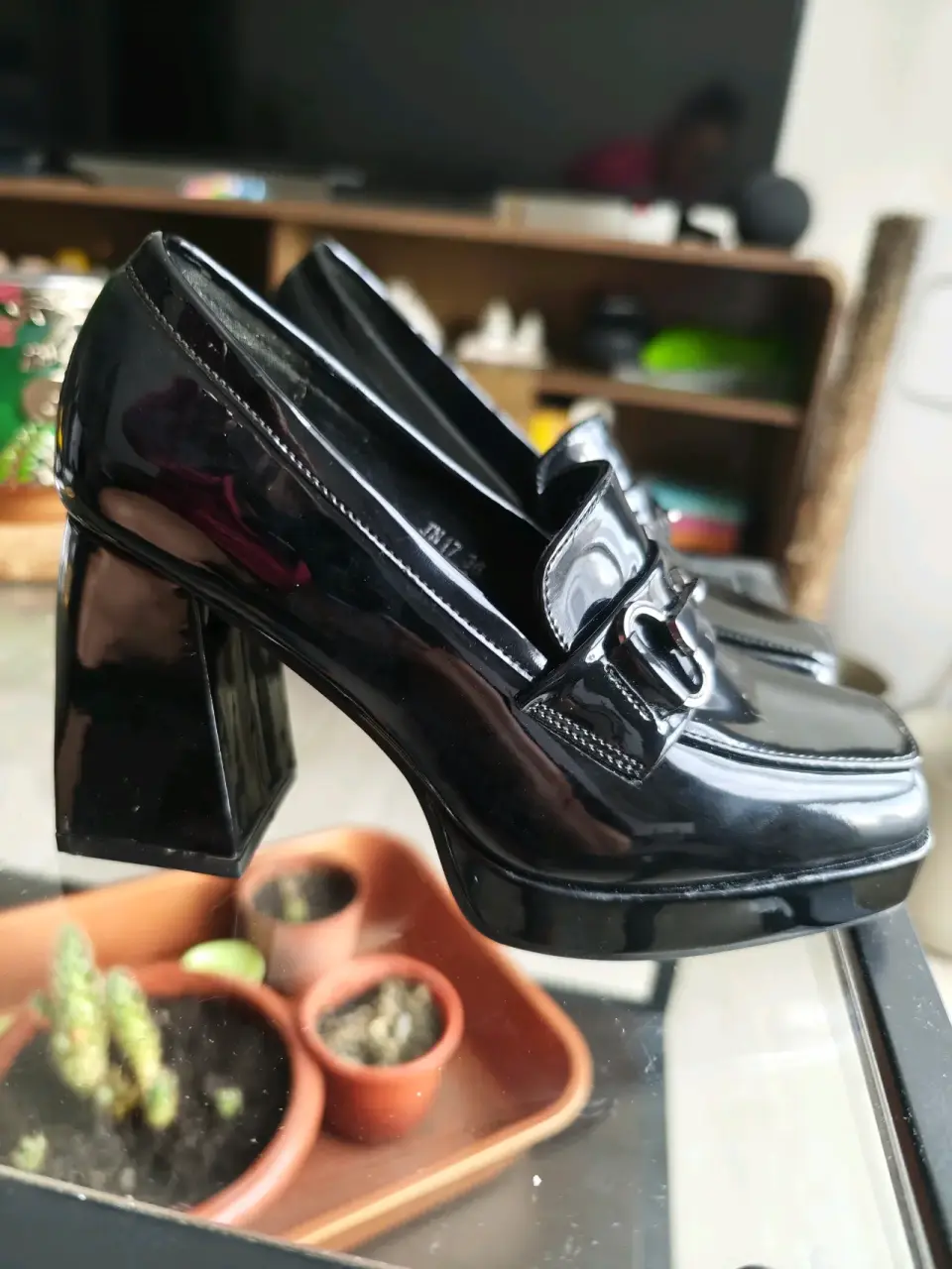 Zapatos negros de charol Weide - miniatura 2