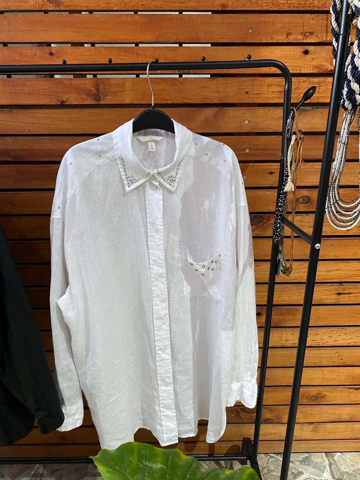 Blusa blanca lino intervenida - miniatura 5