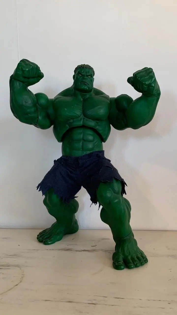 Figura gigante del personaje verde - miniatura 2