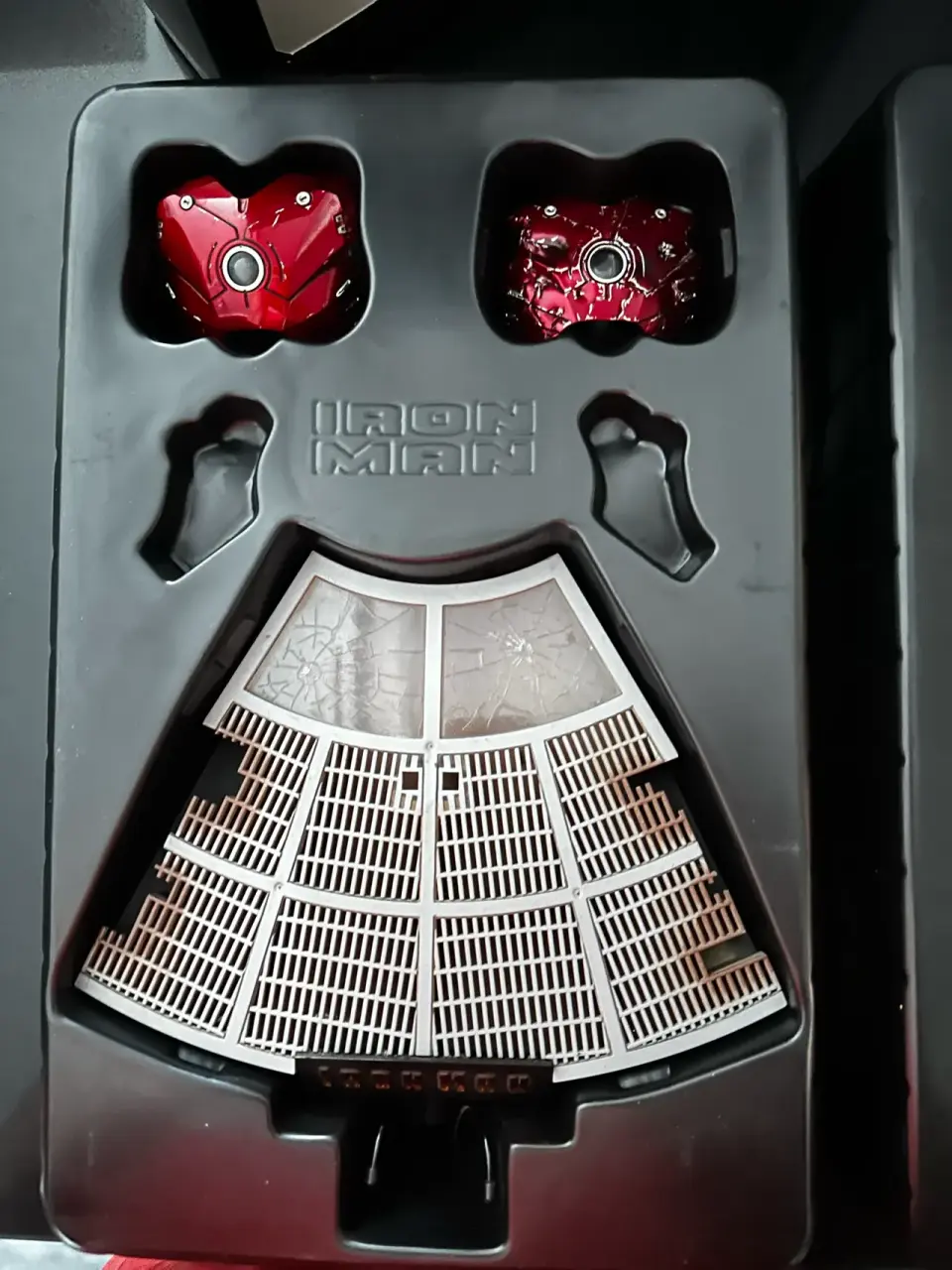 Iron Man Mark III Battle Damaged - miniatura 3