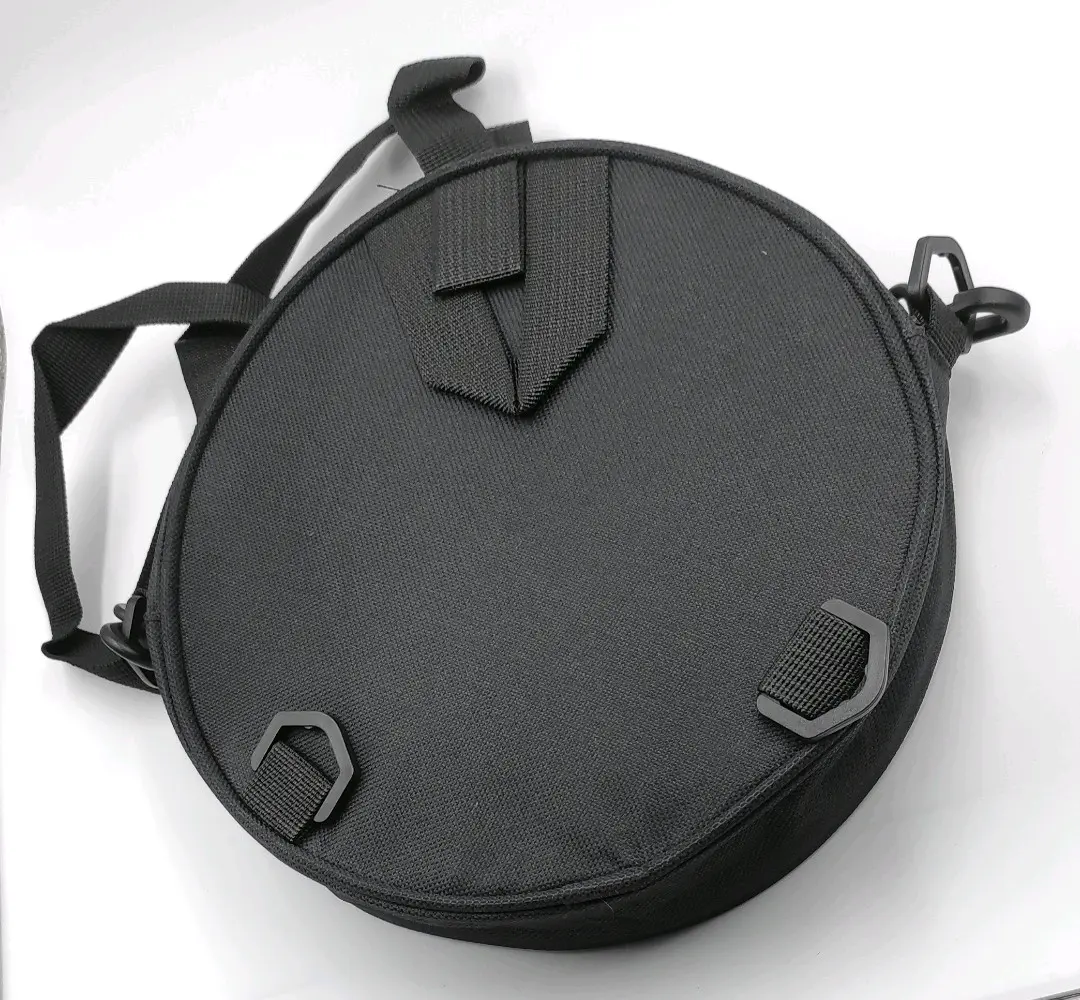 Bolso redondo emoji guiño - miniatura 3