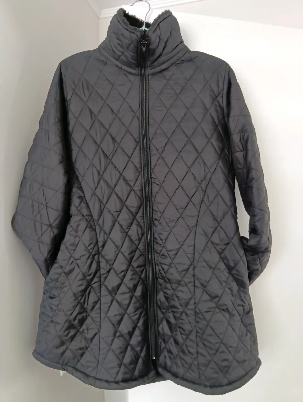 Chaqueta negra acolchonado - miniatura 1