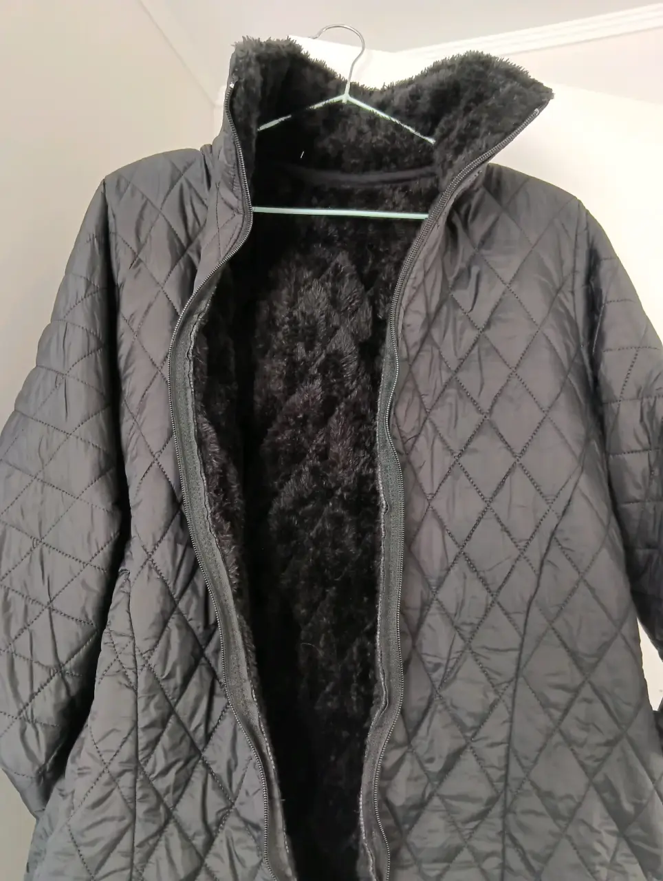 Chaqueta negra acolchonado - miniatura 2
