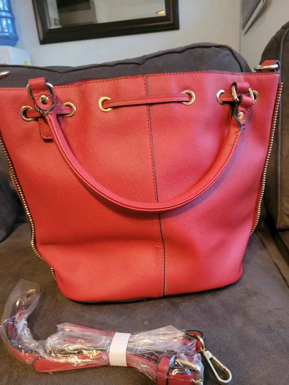 Bolso rojo con tirante extraíble - miniatura 3