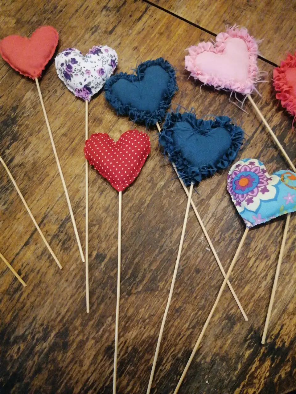 Adornos de corazones de tela - miniatura 4