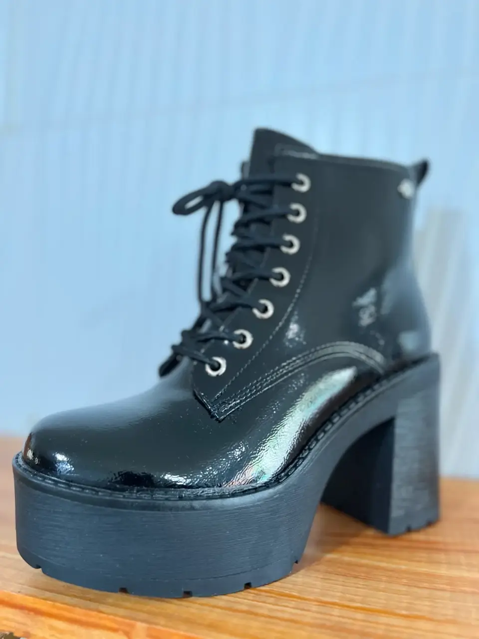 Botines negros de charol - miniatura 5