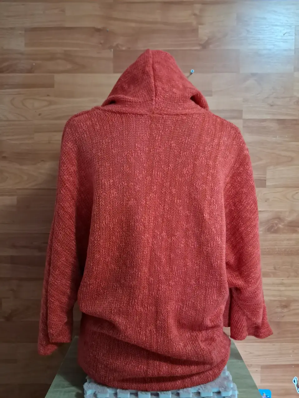Poncho de lana naranja - miniatura 2