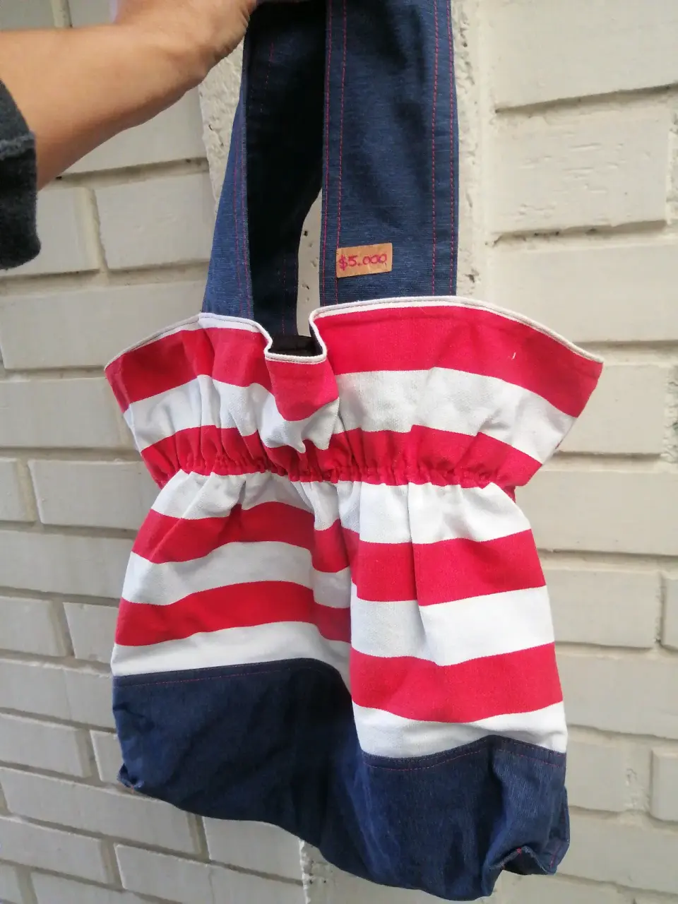 Bolso rayado rojo y blanco - miniatura 2