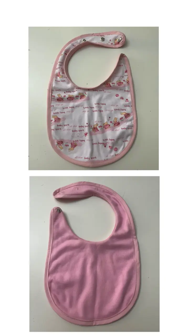 Kit de bebé con babero, un tuto y un porta chupete - miniatura 2