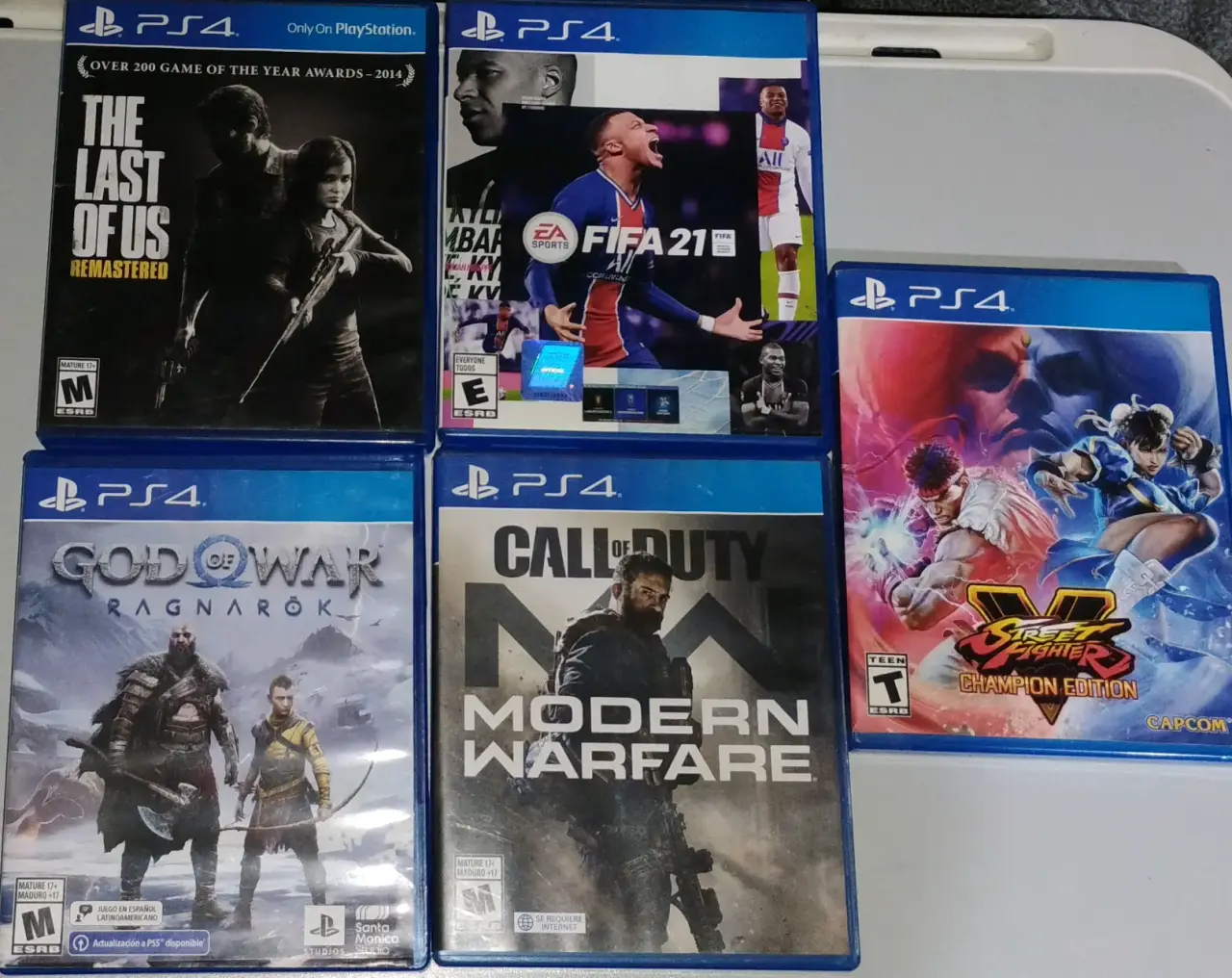 Conjunto de videojuegos PS4