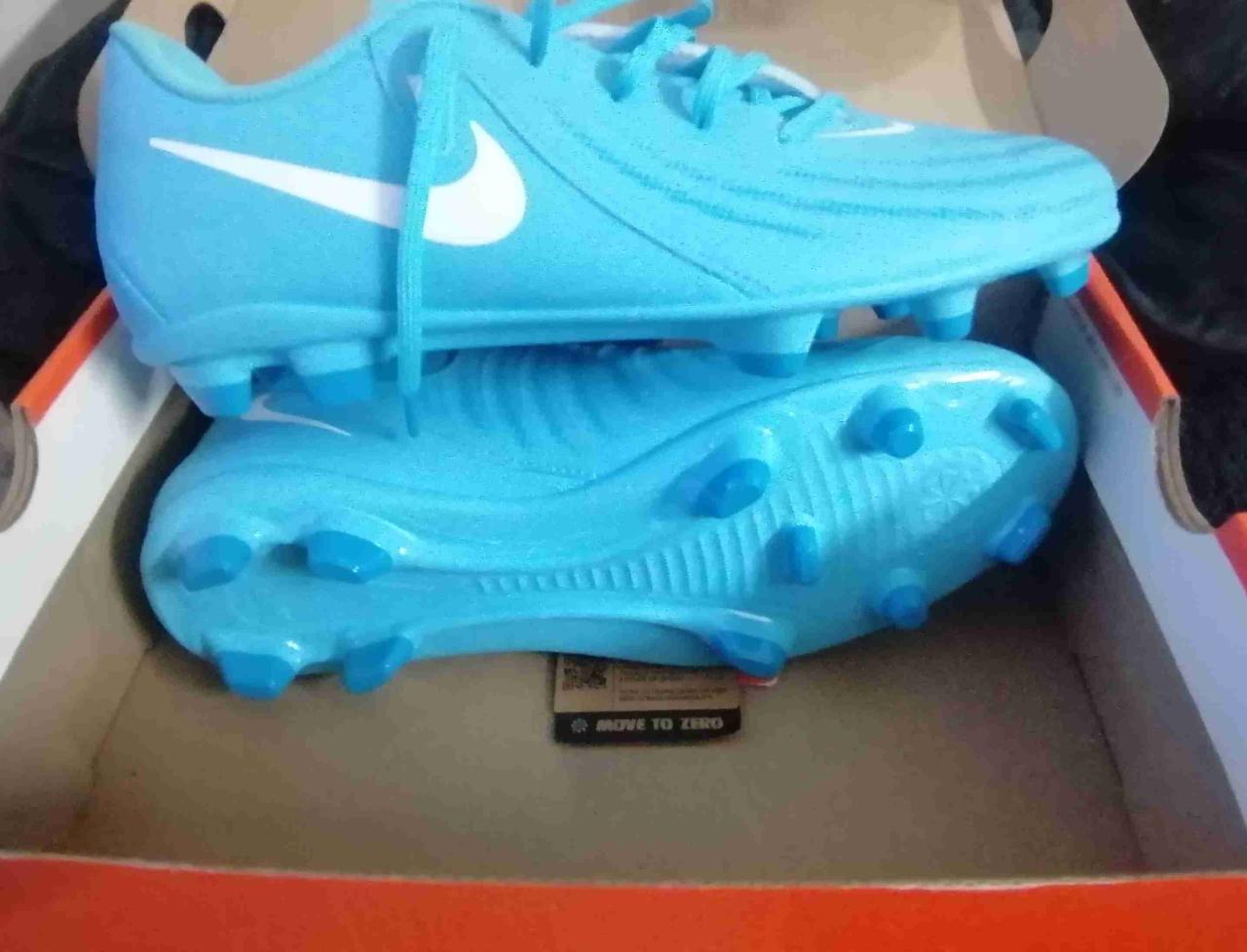 Zapatos de fútbol  Nike celestes phantom Gx ll  FG - miniatura 3