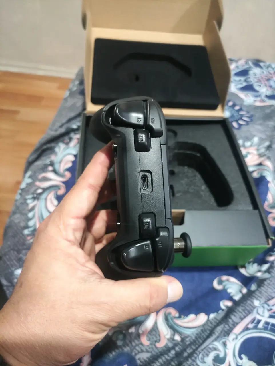 Control Razer Wolverine V2 Chroma Xbox - miniatura 4