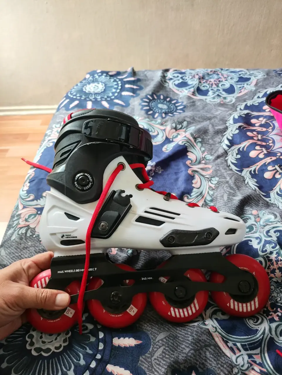 Patines en línea blancos con rojo - miniatura 2