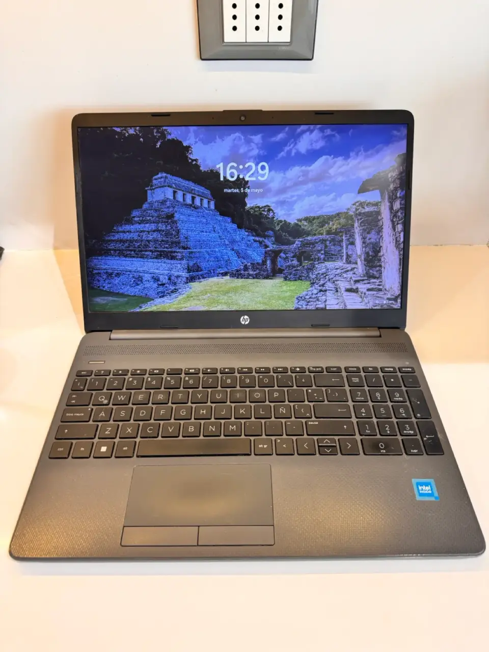 Notebook HP Intel Core i3 - miniatura 1