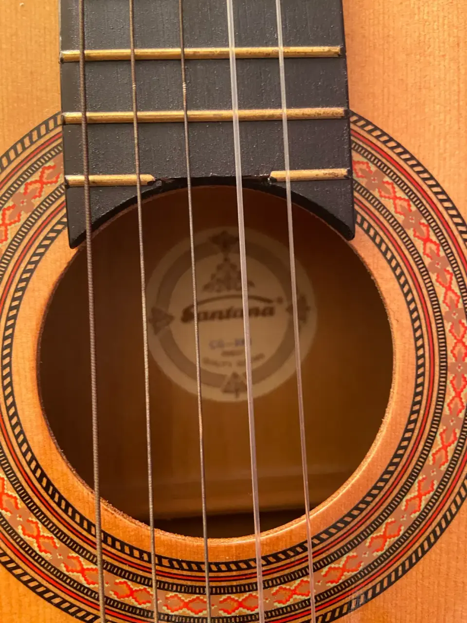Guitarra clásica de madera - miniatura 3