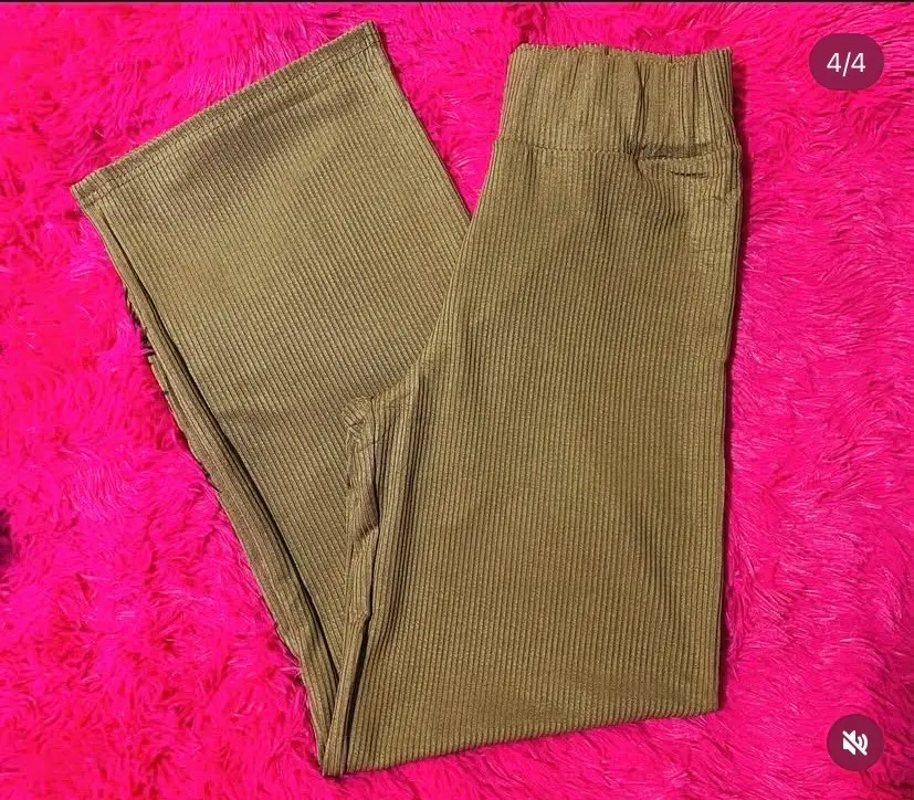 Pantalones acampanados marrones