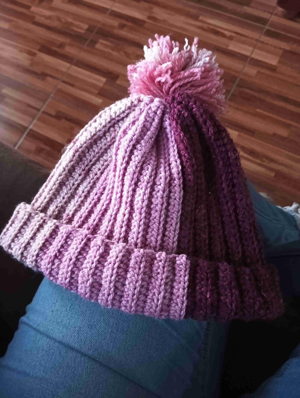Gorro tejido morado y rosado - miniatura 4