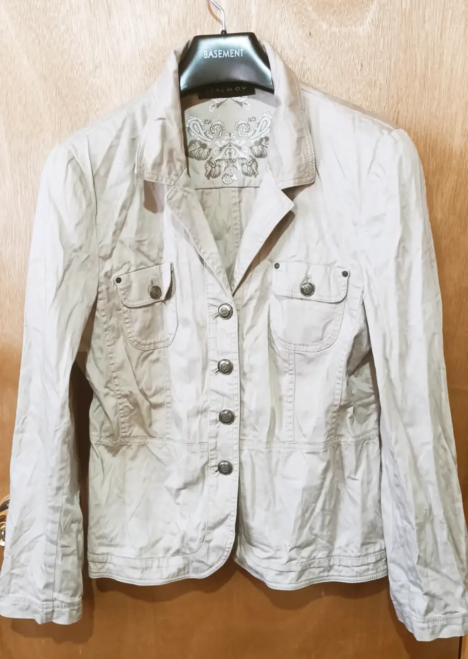 Blazer beige estilo casual - miniatura 1