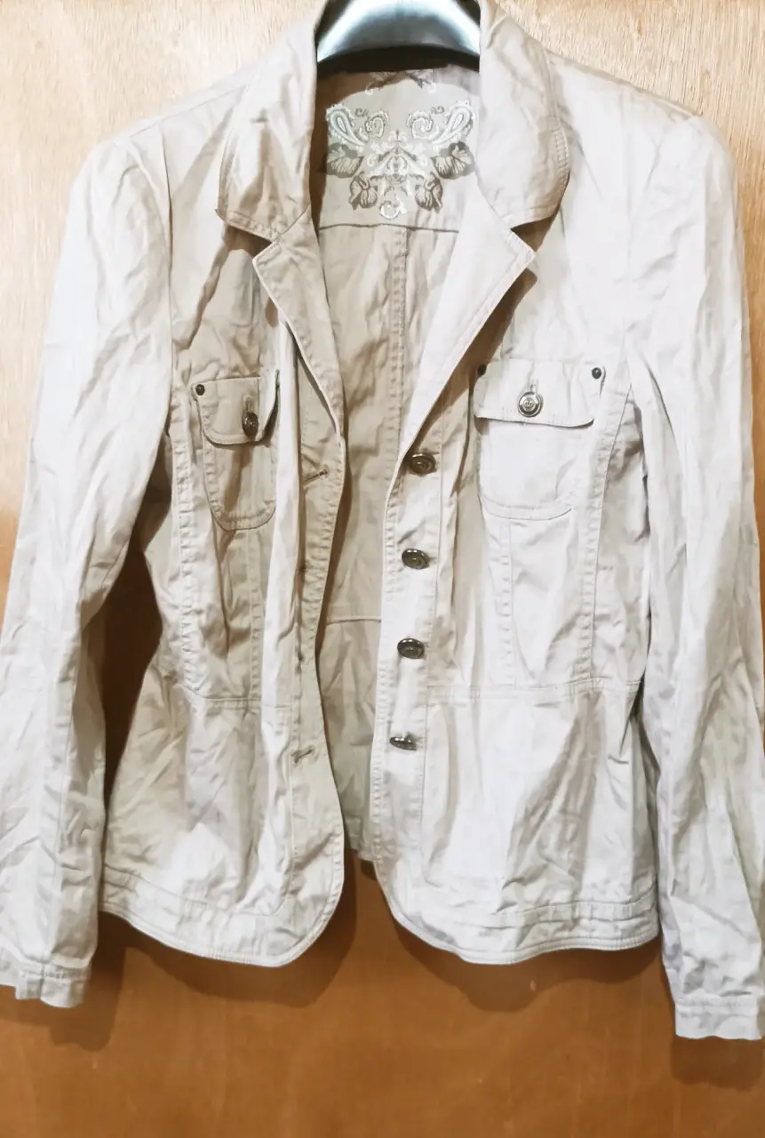 Blazer beige estilo casual - miniatura 3