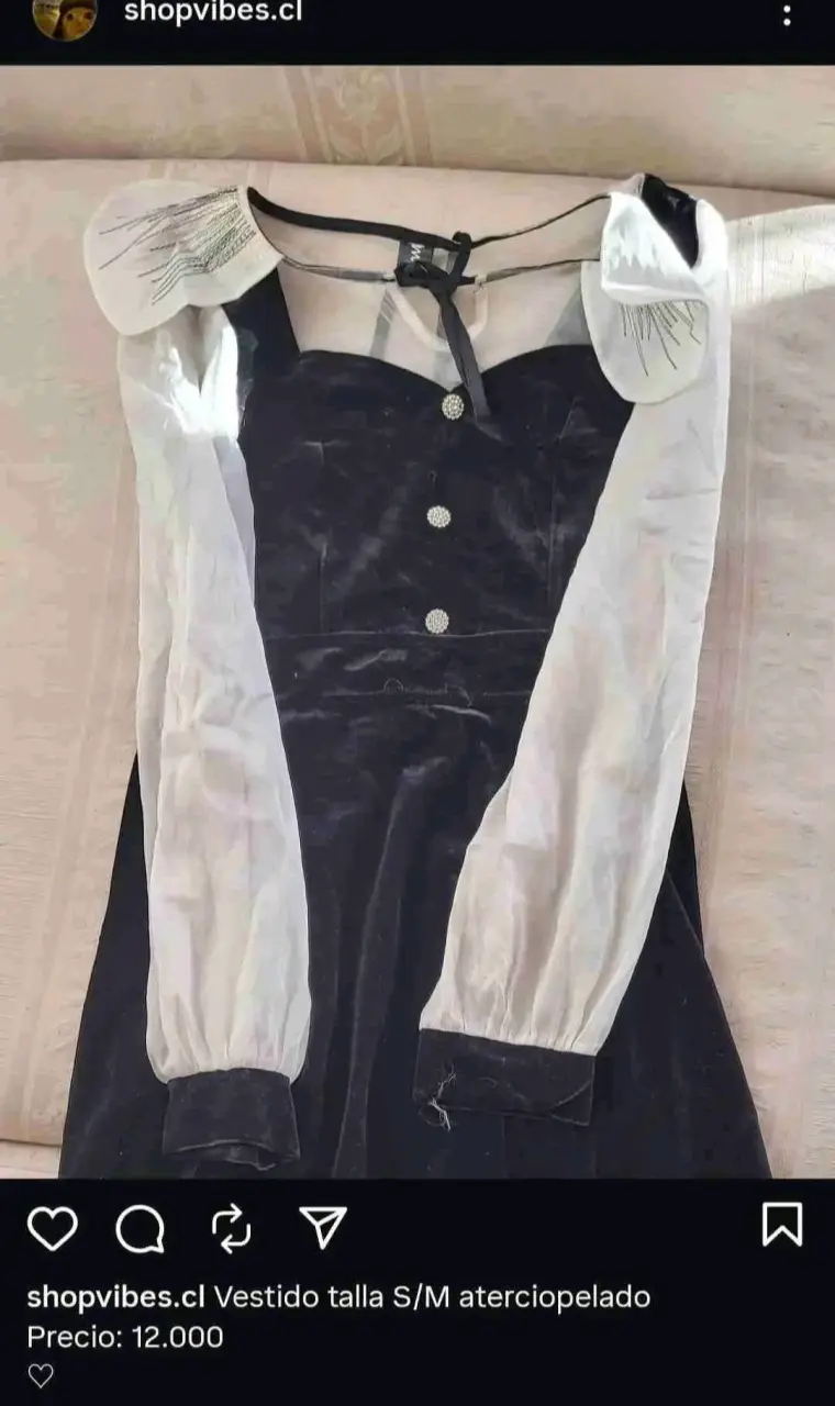 Vestido negro de terciopelo (LLEVENSELO PLISSS)