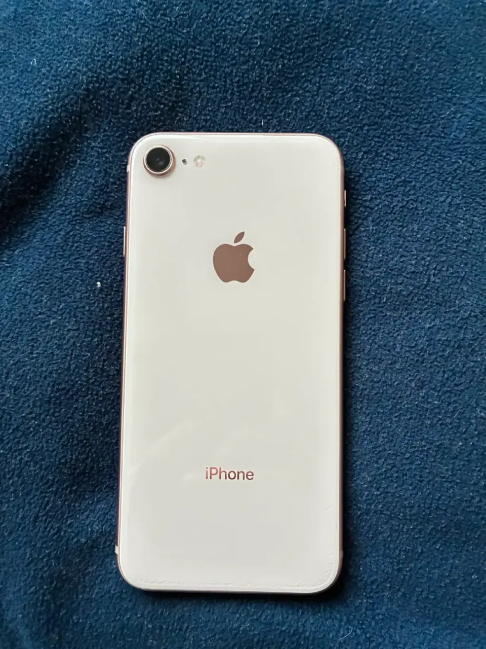 iPhone 8 rose gold sin SIM - miniatura 3