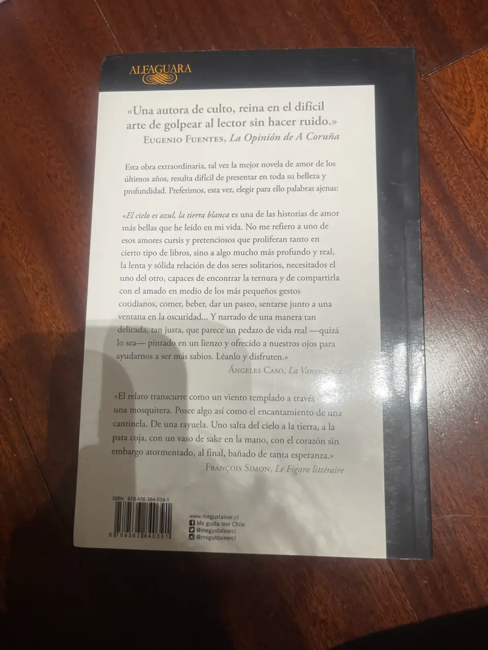 Libro El cielo es azul, la tierra blanca - miniatura 2