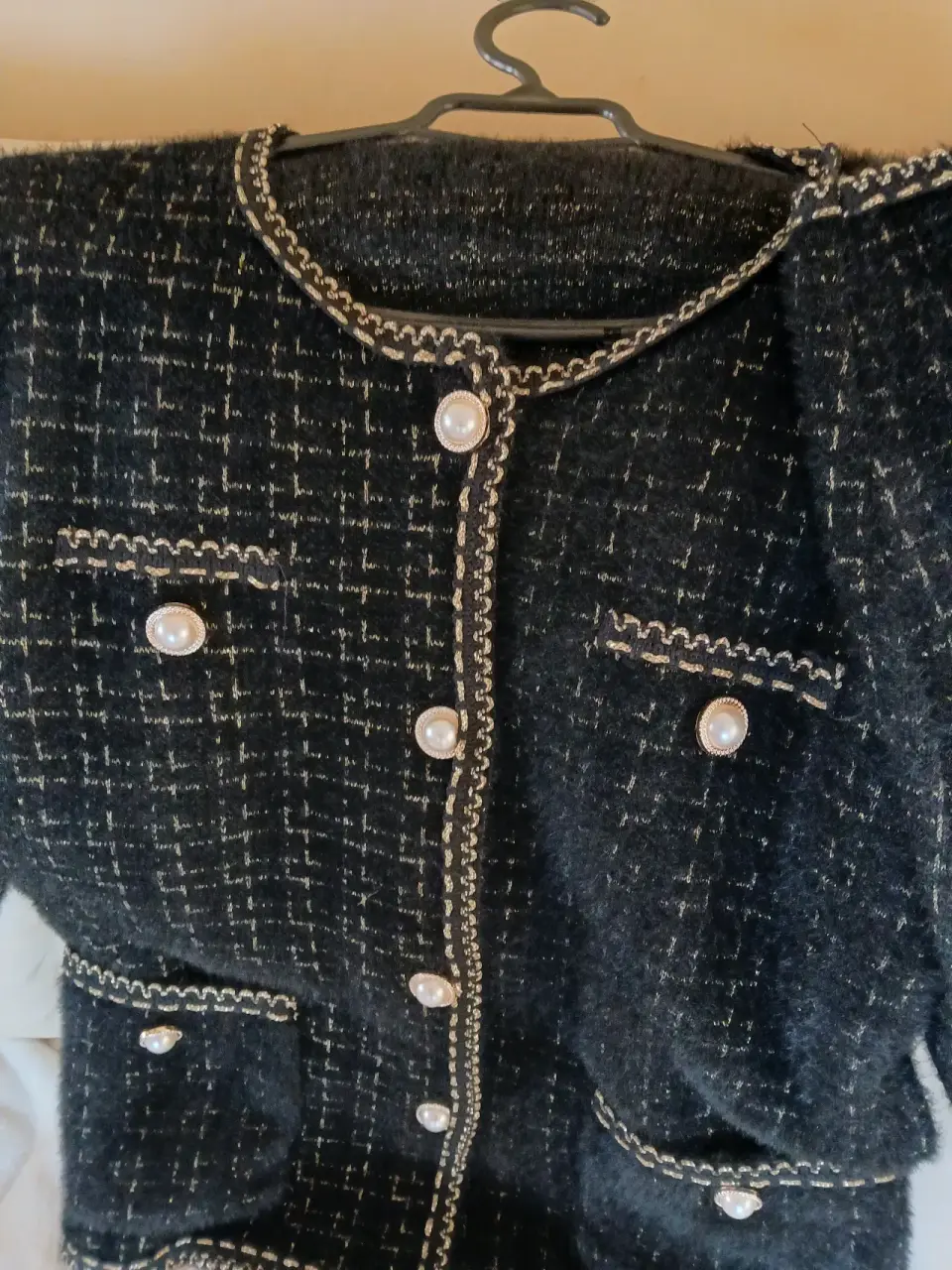 Chaqueta tweed negro con perlas - miniatura 1