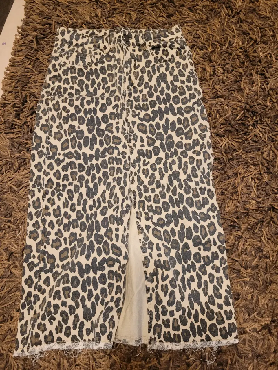 Falda midi estampado leopardo - miniatura 1