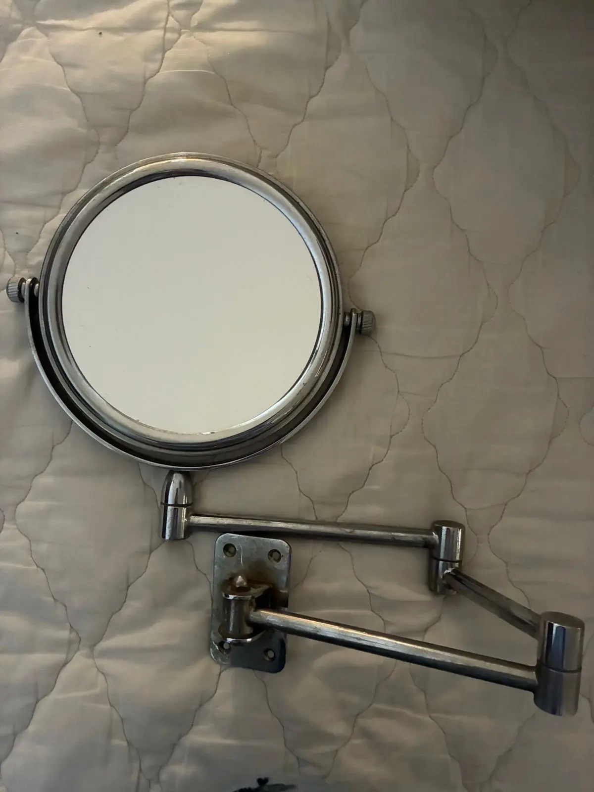Espejo de pared extensible reversible con aumento - miniatura 1