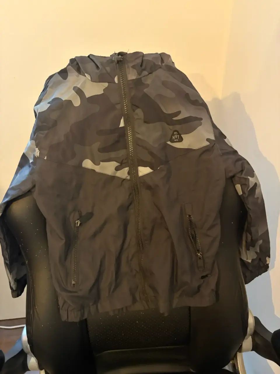 Cortaviento camuflaje