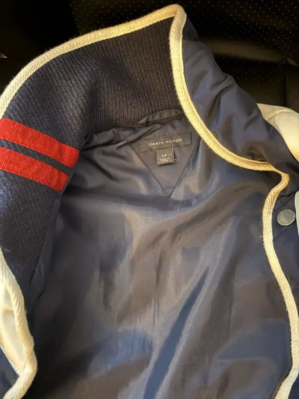 Parka sin mangas acolchado azul y blanco - miniatura 2
