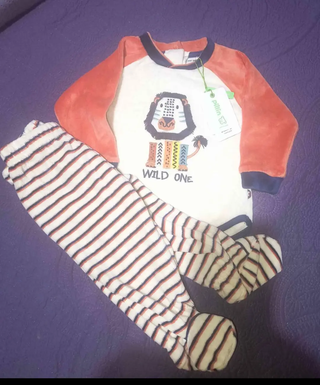 Pijama infantil de león nuevo